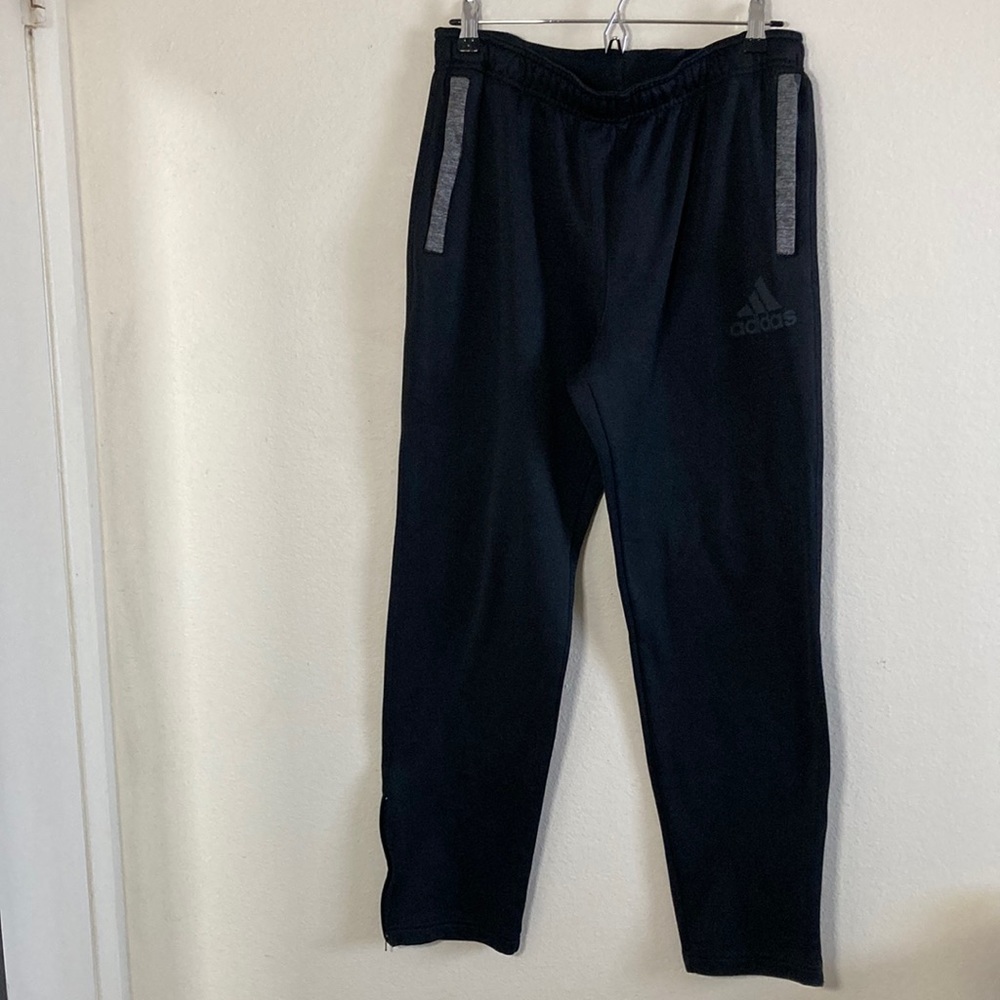 Large mens Adidas jogger pant